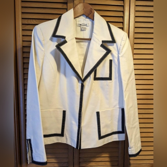 Nygard White & Black Suit Jacket with Pockets - Picture 7 of 7